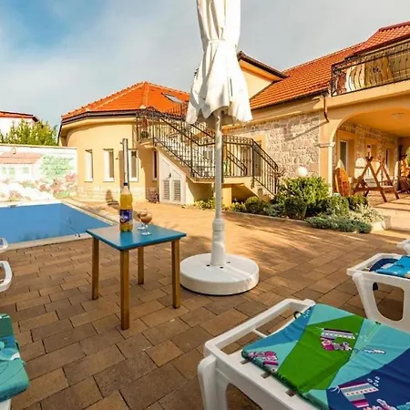 Holiday home Seaside Family Friendly House With A Swimming Pool - 20109 Ugljan